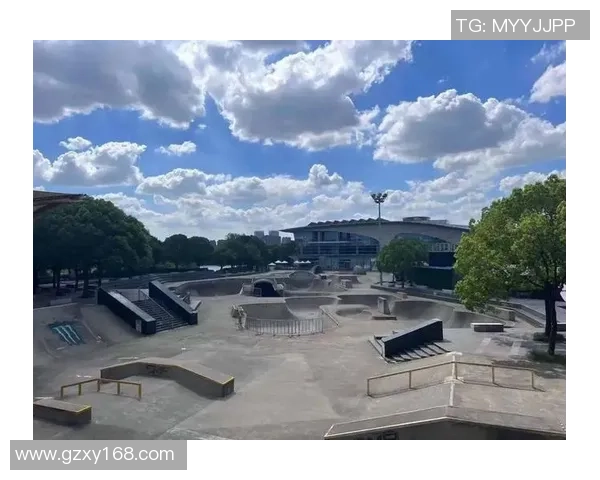 极限运动战术解析：杭州极限运动队边路渗透体系的创新与实践